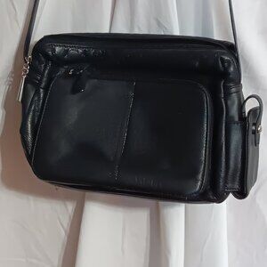 Vintage Giani Bernini handbag